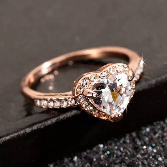 Fashion Rose Gold Crystal Heart Shaped Rings - Picture 3 of 3